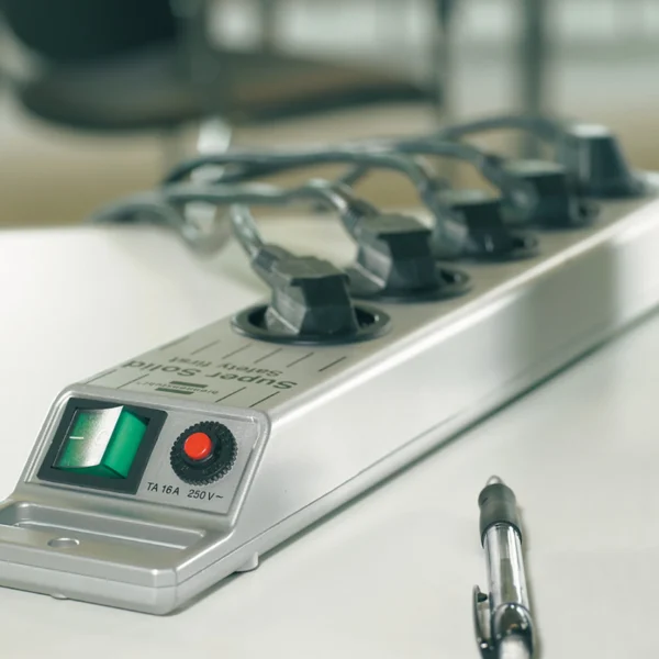 Brennenstuhl Super-Solid surge protector strip 8 sockets 2.5m 13.500A - silvereng