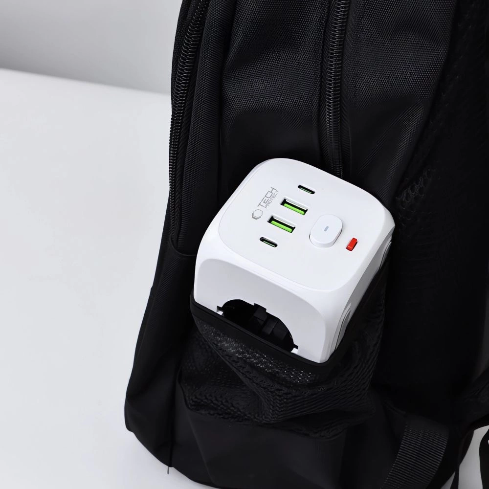 Tech-Protect PCL3x4 Power Strip, 2x USB-A, 2x USB-C, 3x AC Type Schuko - Whiteeng