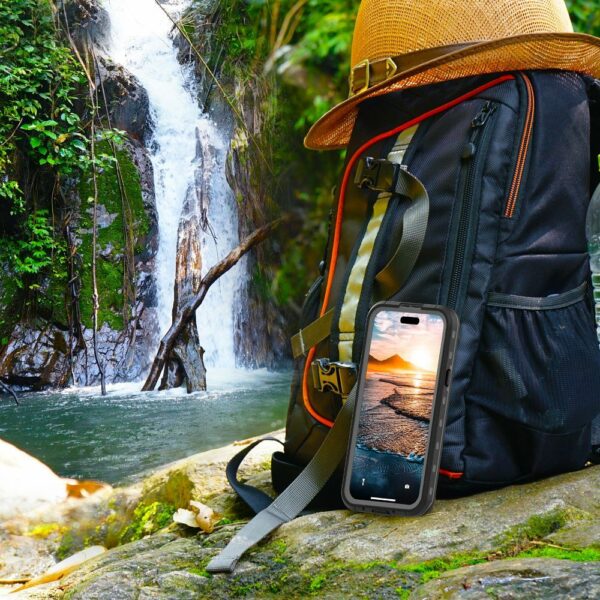 Waterproof case SHELLBOX DOT compatible with MagSafe for IPHONE 15 Plus black