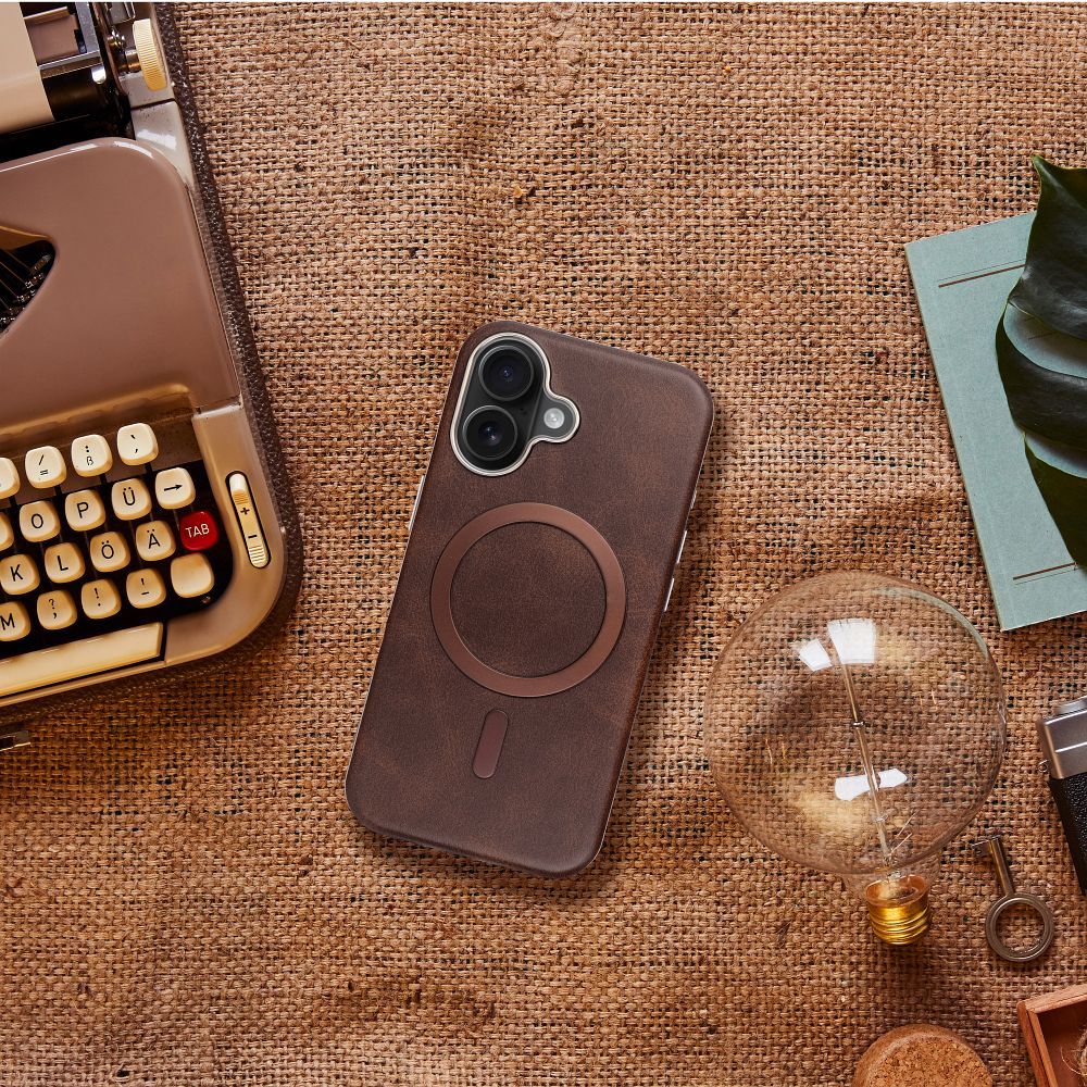 GENTLEMAN MAG COVER Case compatible with MagSafe for IPHONE 12 brown
