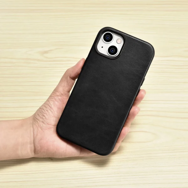 iCarer Oil Wax Premium Leather Case iPhone 14 Magnetic Leather Case with MagSafe Black (WMI14220701-BK)eng