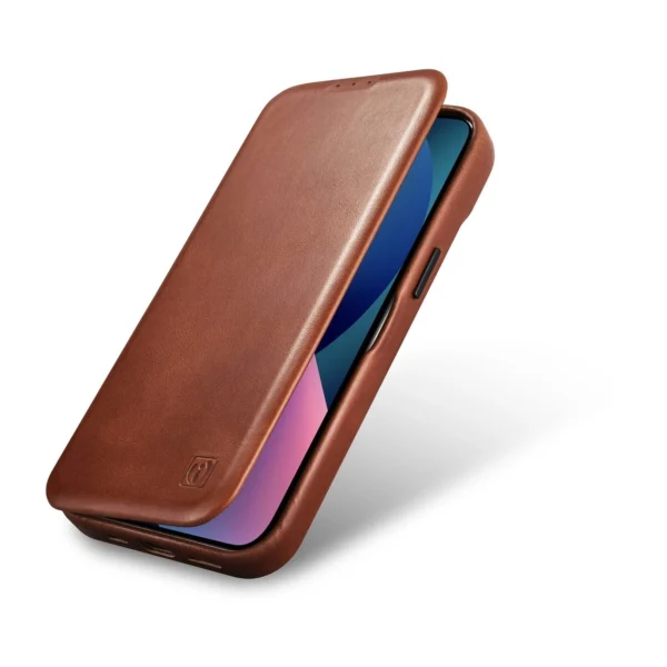 iCarer CE Oil Wax Premium Leather Folio Case iPhone 14 Plus magnetic flip case MagSafe brown (AKI14220707-BN)eng