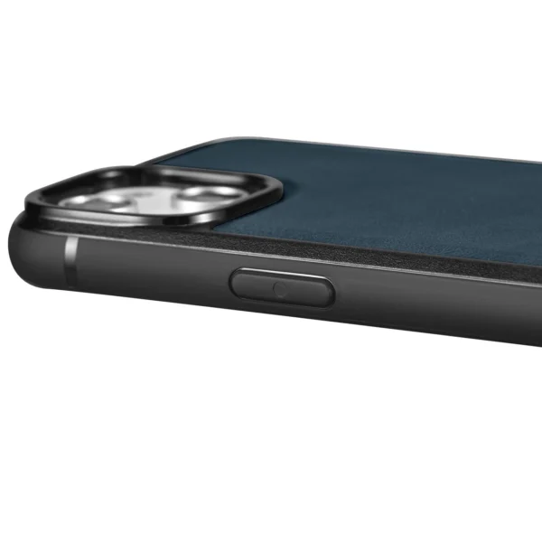 iCarer Leather Oil Wax case covered with natural leather for iPhone 14 Plus blue (WMI14220719-BU)eng