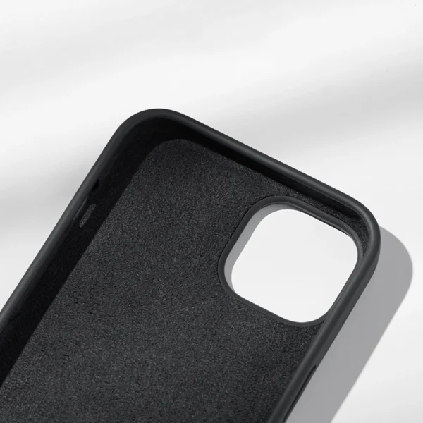 Ugreen LP626 Silky Silicone Protective Case Rubber Flexible Silicone Phone Case for iPhone 14 Plus Black (90920)eng