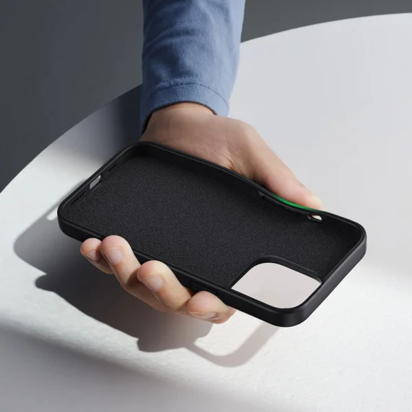 Ugreen LP627 Silky Silicone Protective Case Rubber Flexible Silicone Phone Case for iPhone 14 Pro Black (90921)eng