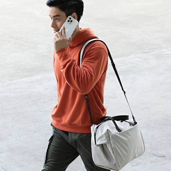 Uniq Combat case for iPhone 14 Pro - transparenteng