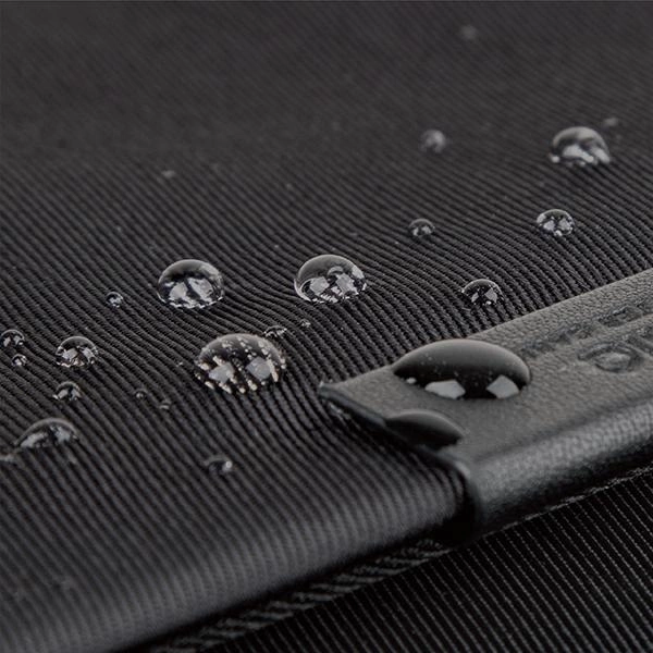 Uniq Stockholm bag for a 16" laptop - blueeng