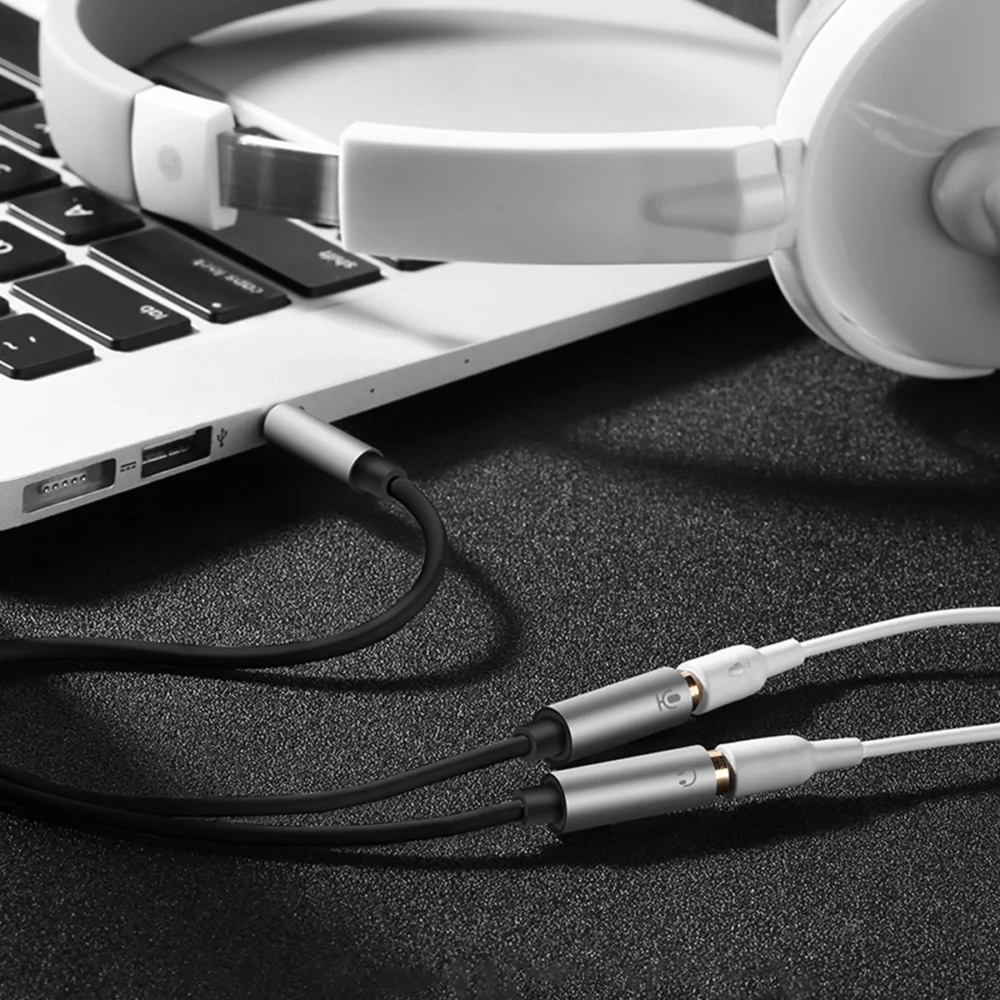 Ugreen cable cable headphone splitter mini jack 3.5 mm - 2 x mini jack 3.5 mm (microphone + stereo output) black (AV141)eng