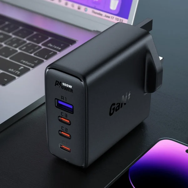 Fast charger GaN UK 100W Power Delivery 3x USB C 1x USB - blackeng