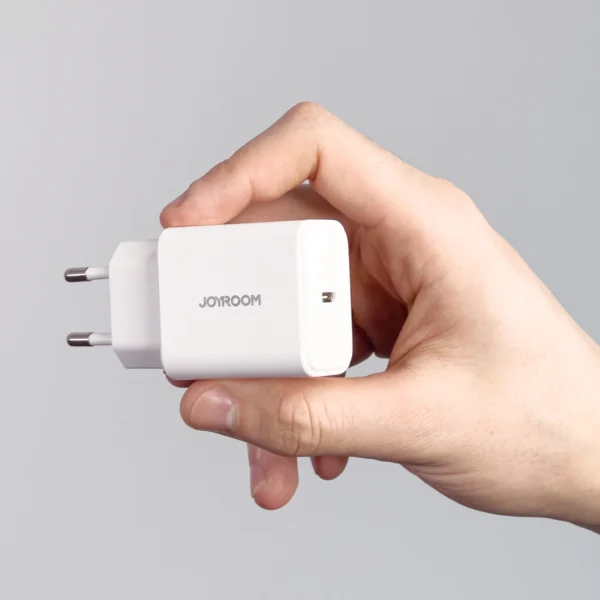 20W USB C PD Charger with USB C Cable - Lightning Joyroom JR-TCF06eng