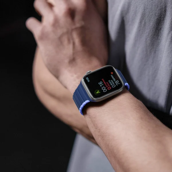 Magnetic Apple Watch Ultra, SE, 9, 8, 7, 6, 5, 4, 3, 2, 1 (49, 45, 44, 42 mm) Dux Ducis Strap (LD Version) - Blueeng