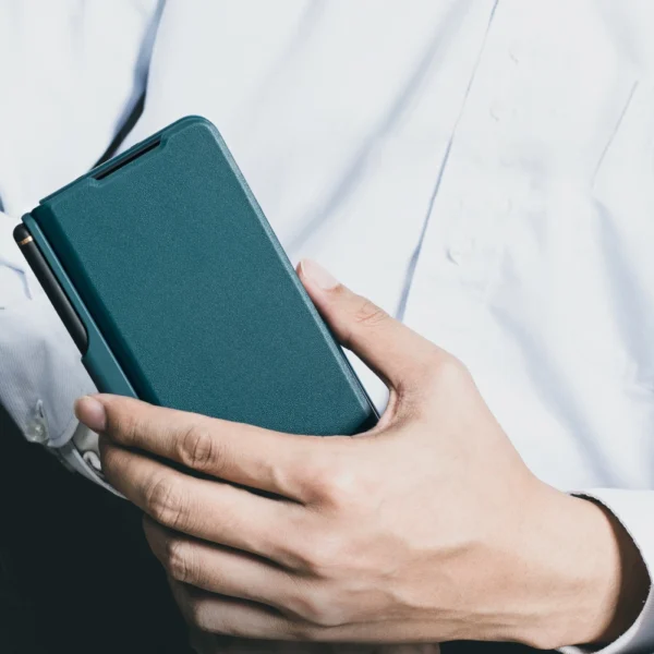 Nillkin Qin Leather Pro Leather Case with Camera Protector for Samsung Galaxy Z Fold 5 - Blackeng