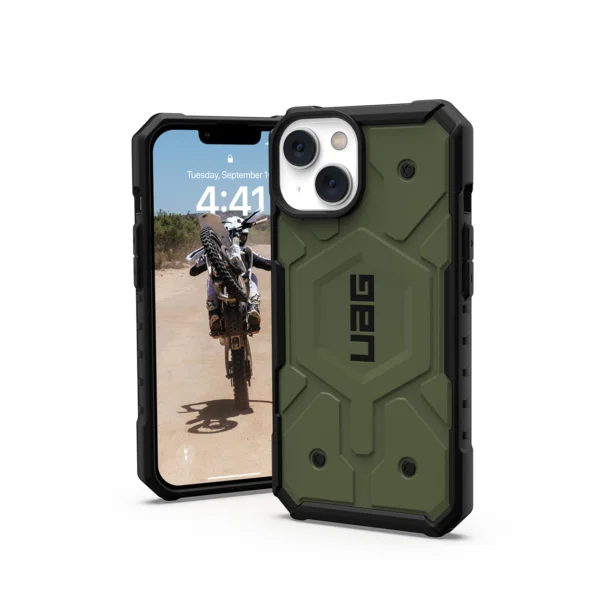 UAG Pathfinder MagSafe case for iPhone 14 Plus - greeneng
