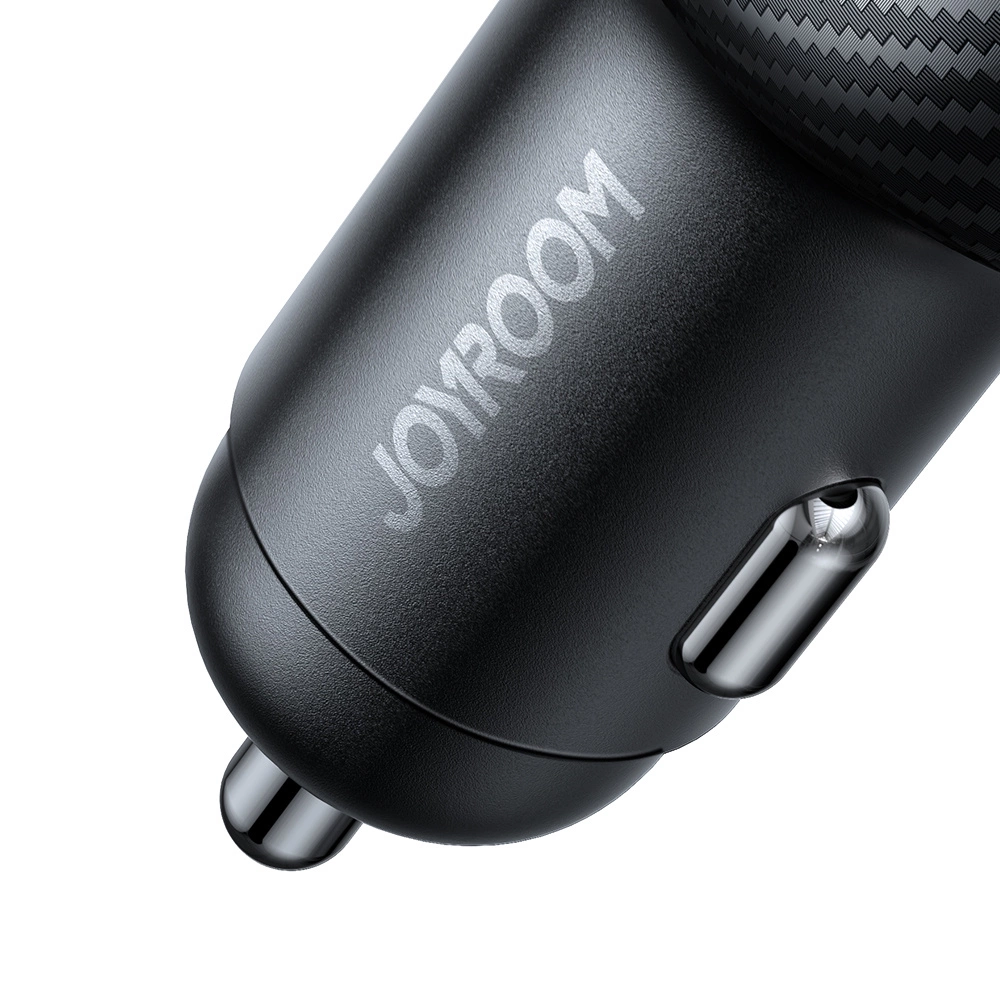Joyroom JR-CCD03 3.4A car charger with 3x USB-A display - blackeng