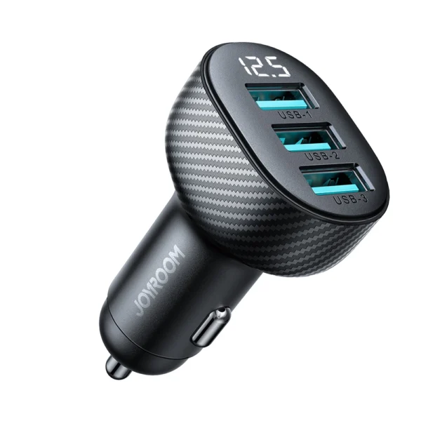 Joyroom JR-CCD03 3.4A car charger with 3x USB-A display - blackeng