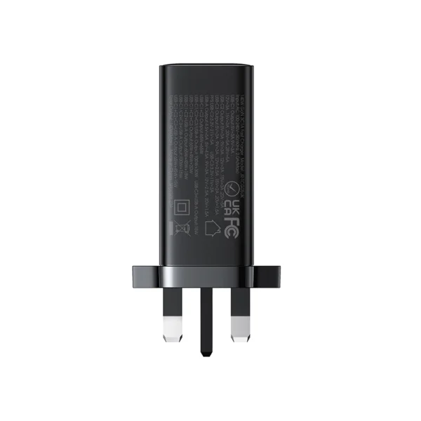 GaN charger UK Joyroom JR-TCG05UK 140W 3x USB-C USB-A + USB-C / USB-C cable 240W 1.2meng