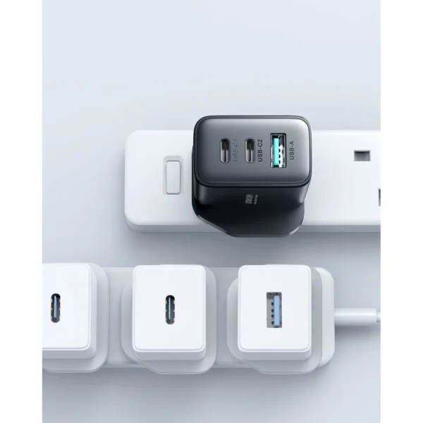 Joyroom JR-TCF10 fast charger 2x USB-C USB-A 32W (UK plug) - blackeng