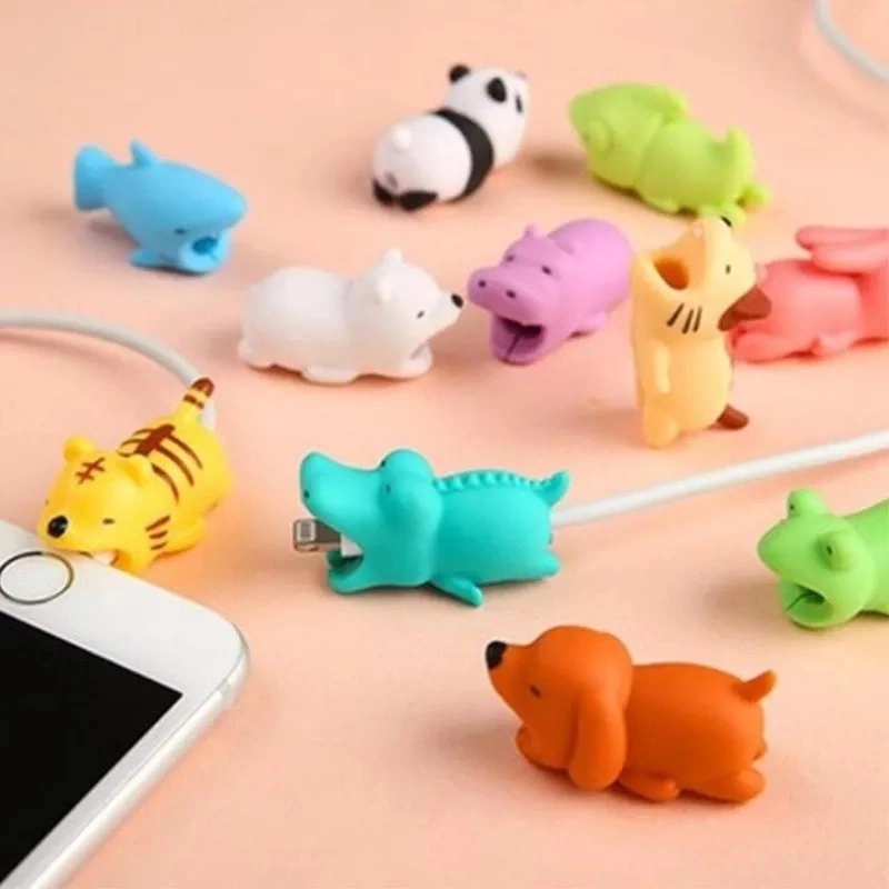 Phone cable cover in the shape of a squirreleng