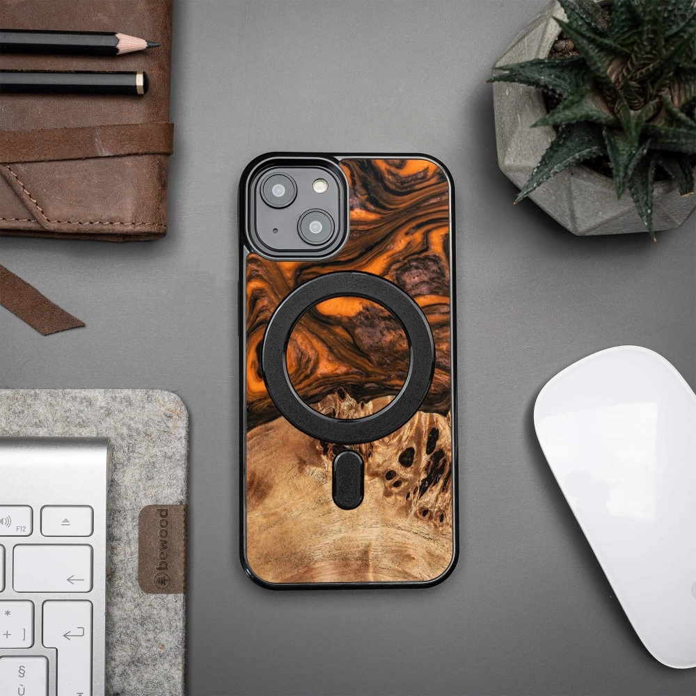 Wood and resin case for iPhone 15 MagSafe Bewood Unique Orange - orange and blackeng