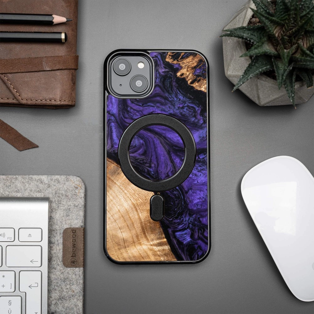 Wood and resin case for iPhone 15 Plus MagSafe Bewood Unique Violet - purple and blackeng