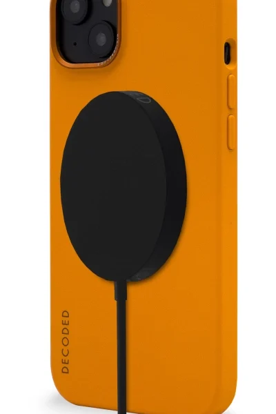 Decoded Silicone Case with MagSafe for iPhone 14 Plus - orangeeng