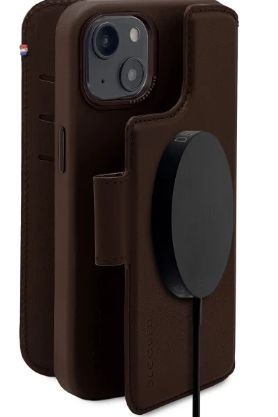 Decoded Detachable Wallet Case Leather with MagSafe with Flip for iPhone 14 Plus - Browneng