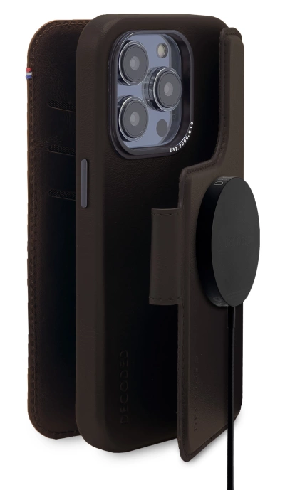 Decoded Detachable Wallet Case Leather with MagSafe with Flip for iPhone 14 Pro Max - Browneng