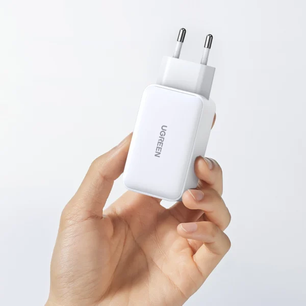 Ugreen CD244 65W USB-A / 2x USB-C GaN fast charger - whiteeng
