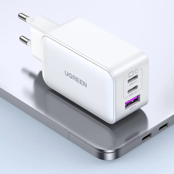 Ugreen CD244 65W USB-A / 2x USB-C GaN fast charger - whiteeng