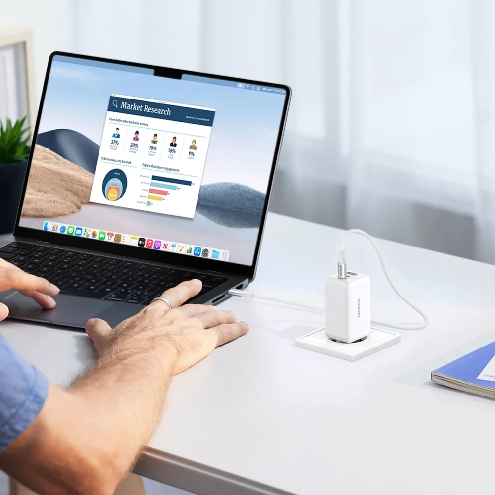 Ugreen CD244 65W USB-A / 2x USB-C GaN fast charger - whiteeng