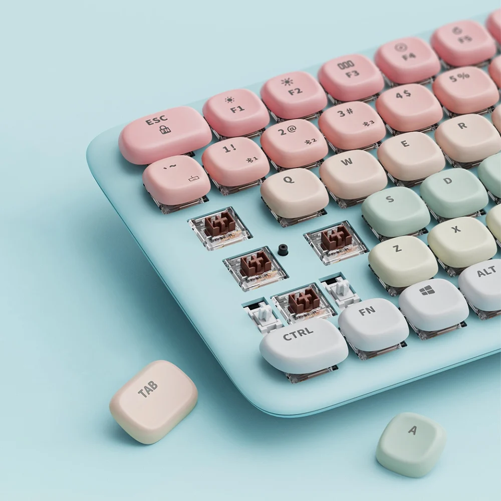 Ugreen KU101 Bluetooth/USB-C Wireless Mechanical Keyboard with Backlight - Pinkeng