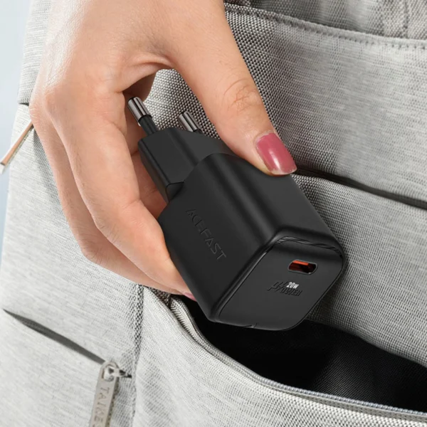 Acefast A73 Mini PD 20W GaN USB-C wall charger - blackeng
