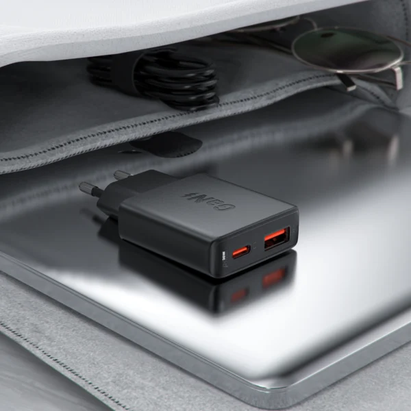 Acefast A69 PD 30W GaN USB-A USB-C ultra slim wall charger - blackeng