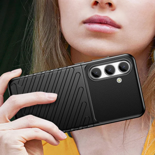 Thunder Case armored case for Samsung Galaxy S24 - blackeng