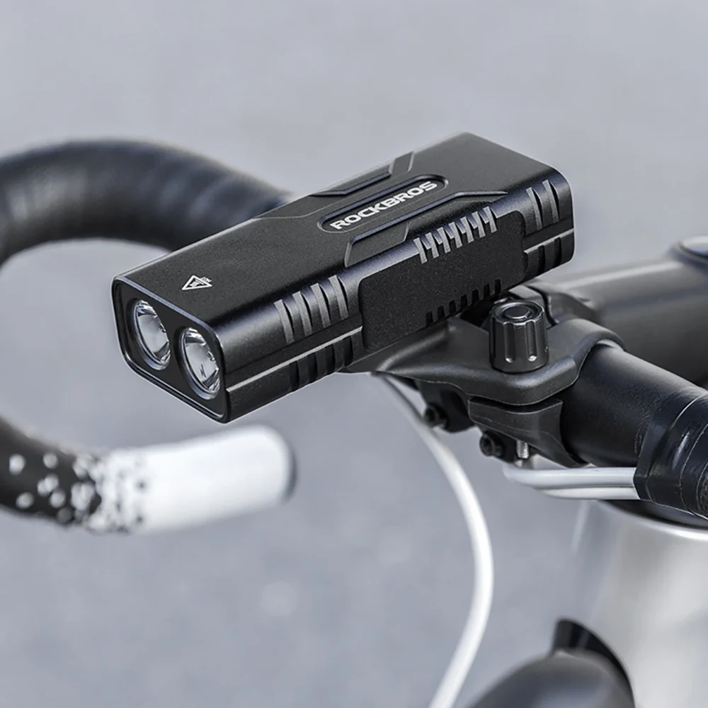Rockbros 24310002001 bicycle light 850 lm with powerbank function + USB-C - USB-A cable - blackeng