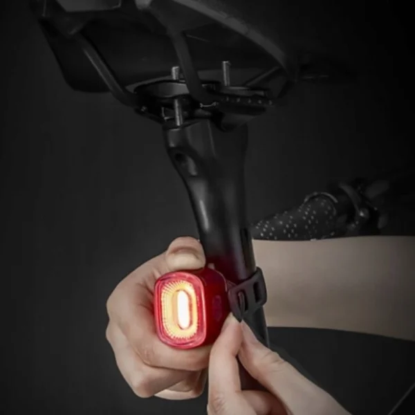Rockbros Q2S LED Rear Bike Light with Smart Stop System + USB-C - USB-A Cable - Blackeng