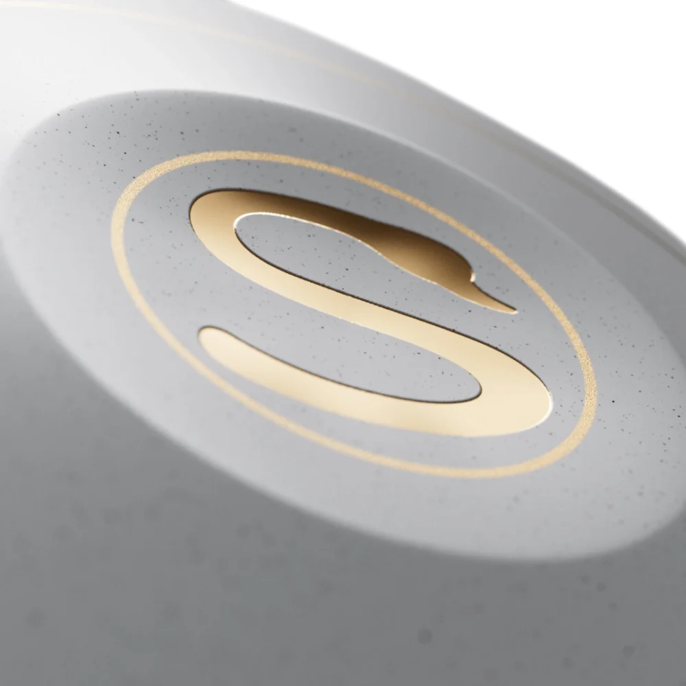 SKG H7-E neck massager with compress and red light - whiteeng
