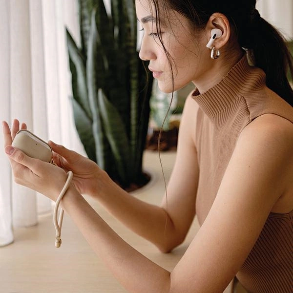 Uniq Coehl Haven case for AirPods Pro 2 (2022/2023) - dark blueeng
