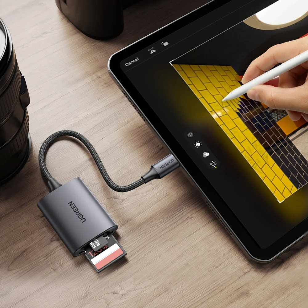 [RETURNED ITEM] Ugreen CM401 USB C 5Gb/s SD/TF card reader - grayeng