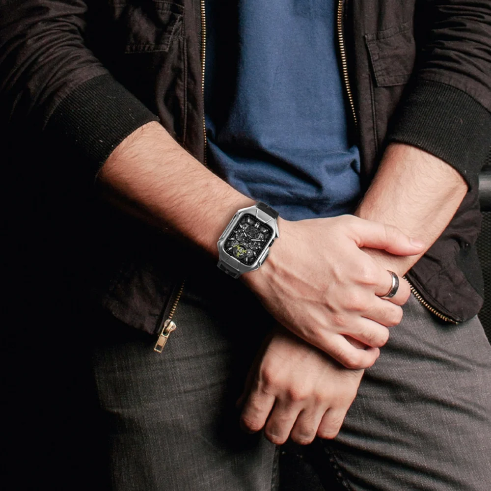 Kingxbar CYF136 2in1 armored case for Apple Watch SE, 6, 5, 4 (44 mm) made of stainless steel with a silver strapeng