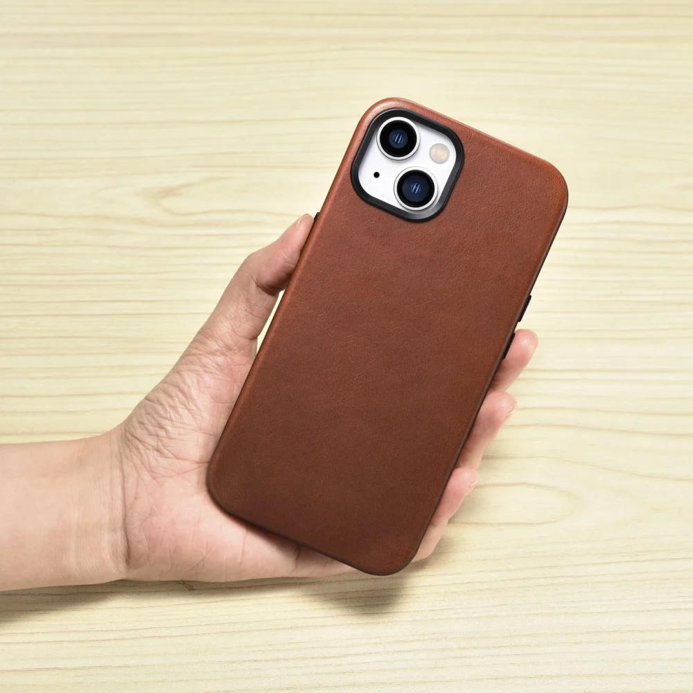 [RETURNED ITEM] iCarer Oil Wax Premium Leather Case magnetic leather case iPhone 14 with MagSafe brown (WMI14220701-RB)eng