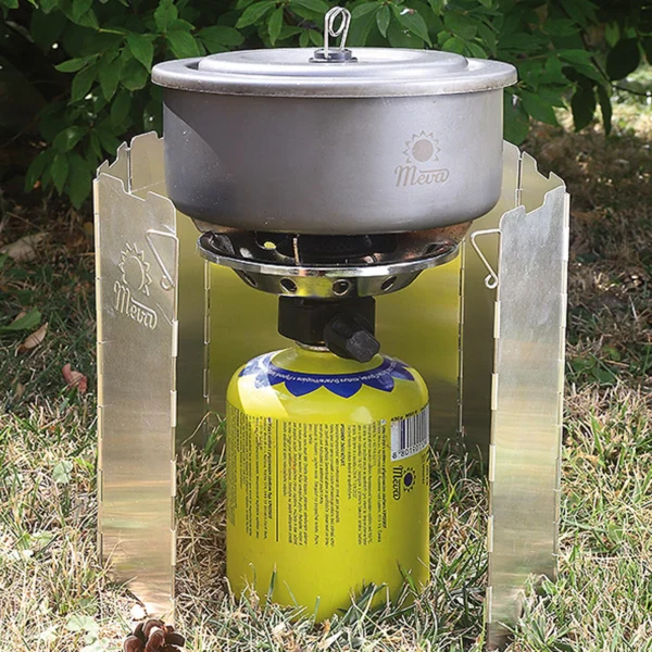 Wind shield for a camping stove burner - silvereng