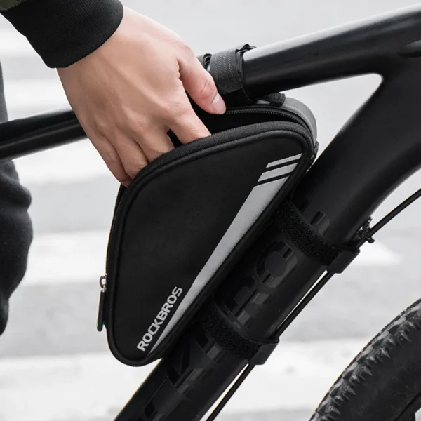 Rockbros B55-BK bicycle bag for frame 0.7 l - blackeng