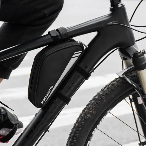 Rockbros B55-BK bicycle bag for frame 0.7 l - blackeng