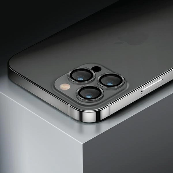 Uniq Optix Aluminum Camera Lens Protector for iPhone 14 Pro / 14 Pro Max camera lens with applicator - silvereng