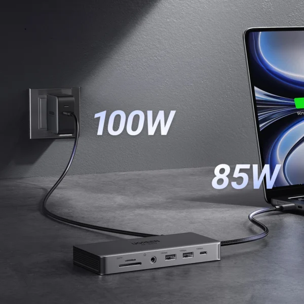 HUB Ugreen CM681 15978 13in1 USB-C - 2x USB-A 3.2 / 2x USB-A 3.0 / USB-C 3.2 / 2x HDMI / DisplayPort / RJ45 / SD and TF / AUX / USB-C PDeng