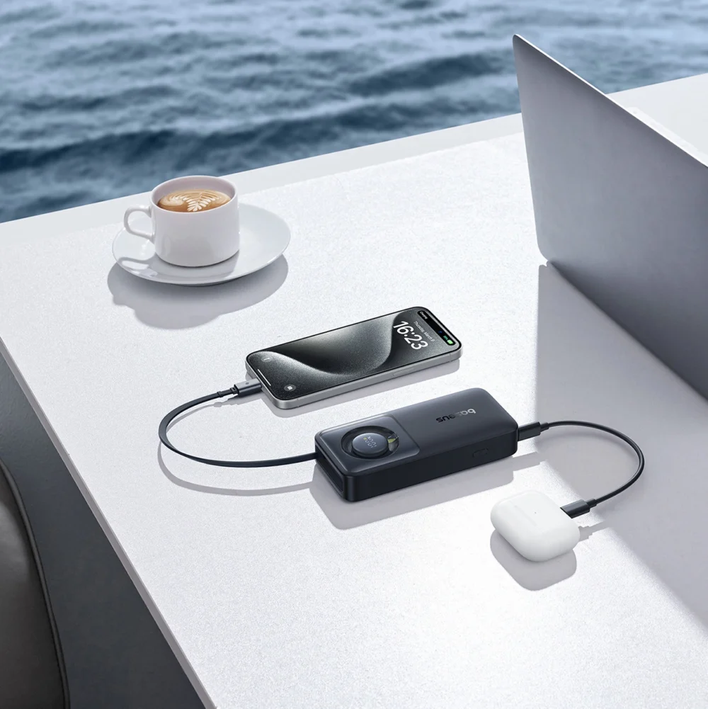 Baseus Free2Pull 10000mAh 30W powerbank with USB-C port and retractable USB-C cable - blackeng