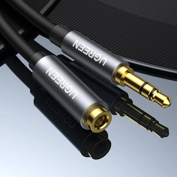 Ugreen AV118 10538 cable 3.5 mm mini jack (male) / 3.5 mm mini jack (female) 5m - silvereng