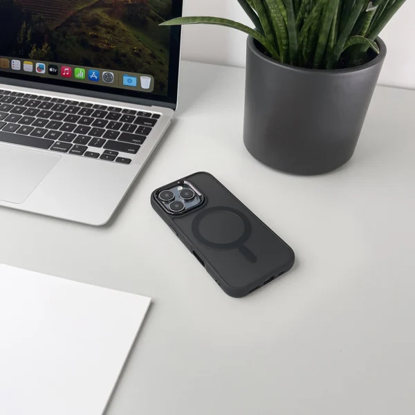 Magnetic Collection MagSafe iPhone 16 Pro Case - Blackeng