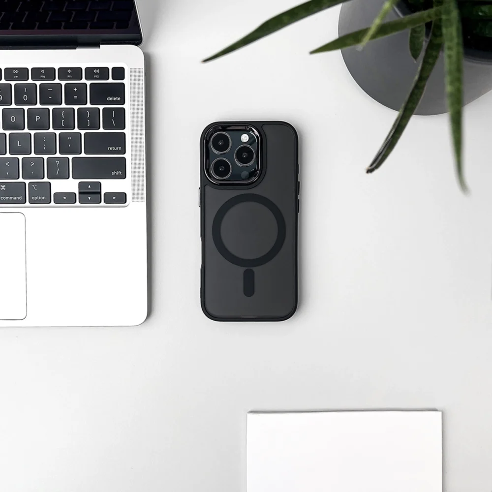 Magnetic Collection MagSafe iPhone 16 Pro Case - Blackeng